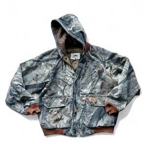 Vintage Duxbak Men's Size Large Camo Hooded Jacket with Brown Accents